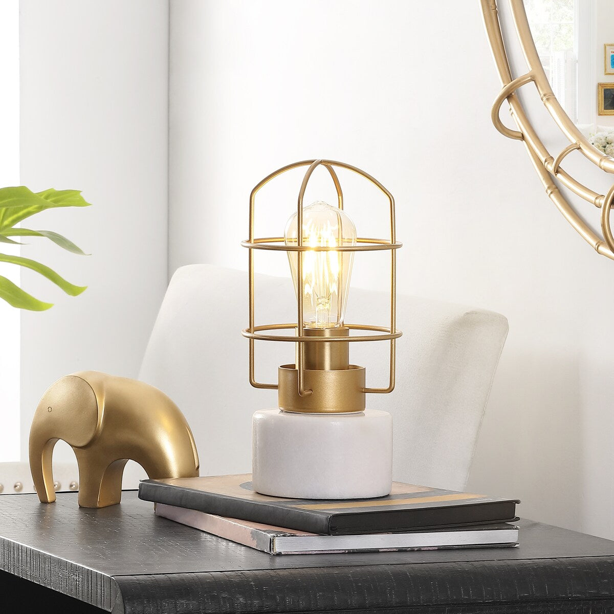 SAFAVIEH Lighting Rannheid Industrial Brass Iron 11-inch LED Table Lamp - 5.125" W x 5.125" L x 10.5" H - 5Wx5Dx11H