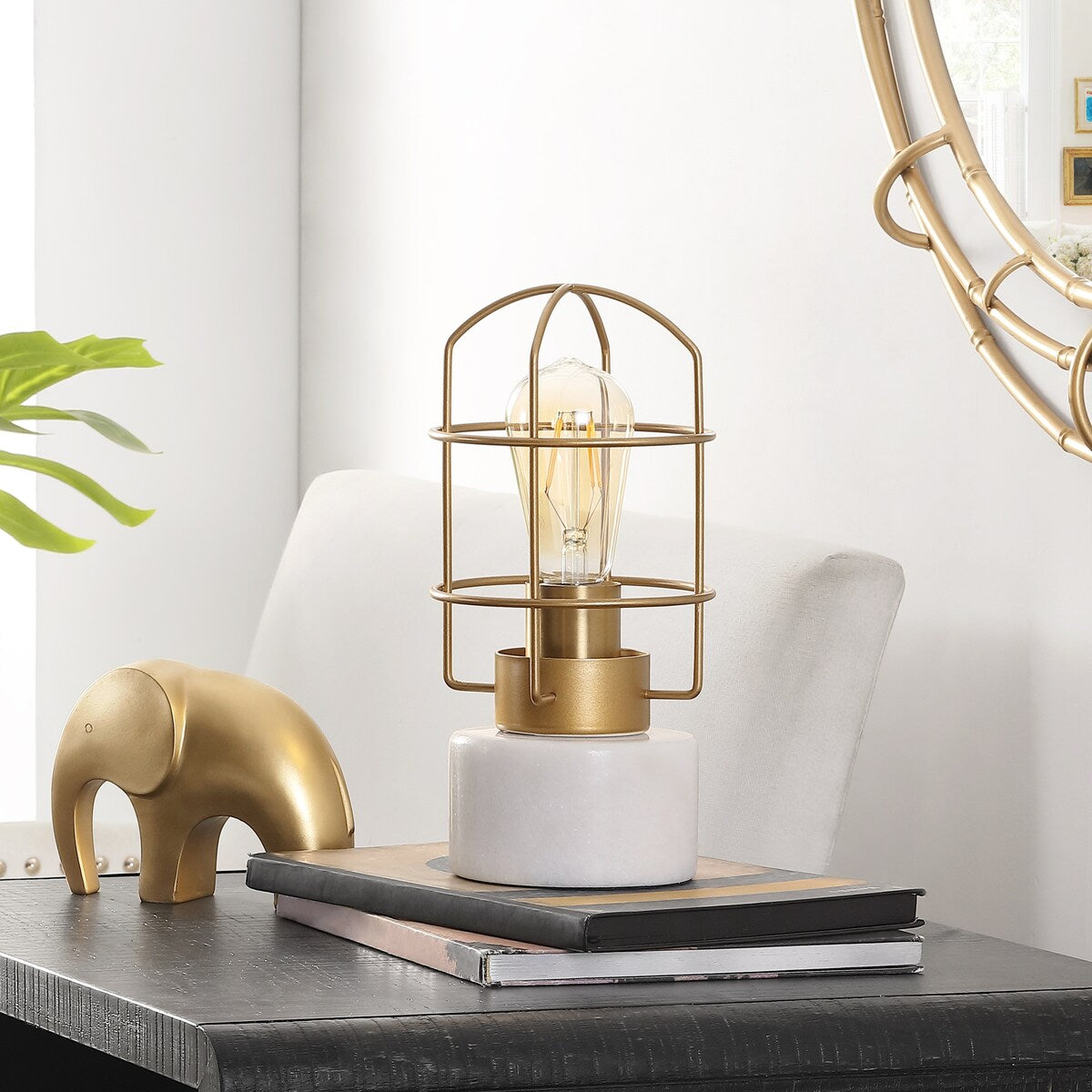 SAFAVIEH Lighting Rannheid Industrial Brass Iron 11-inch LED Table Lamp - 5.125" W x 5.125" L x 10.5" H - 5Wx5Dx11H