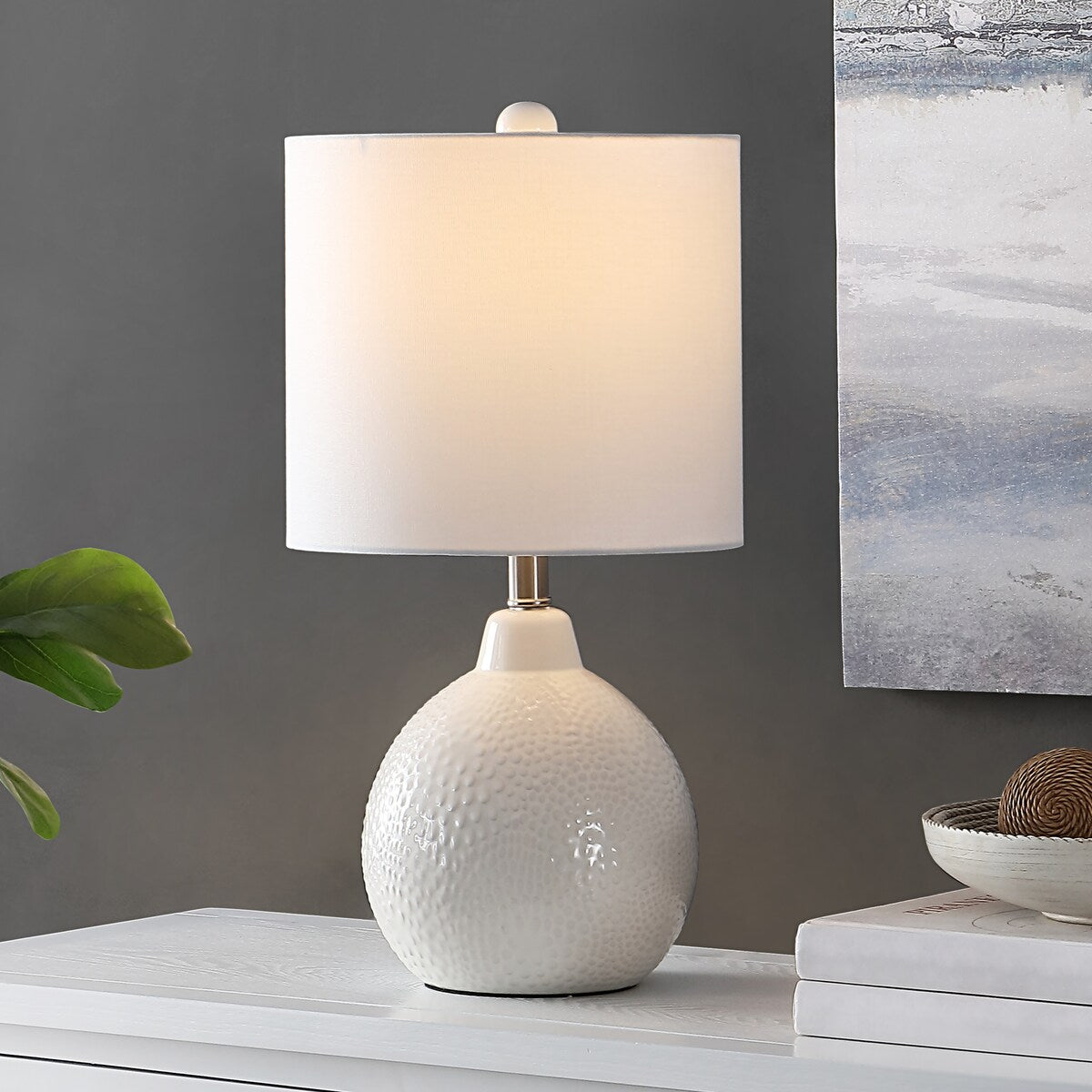 SAFAVIEH Lighting Rumjana 20-inch Ceramic Table Lamp - 11" x 11" x 20" - 11Wx11Dx20H