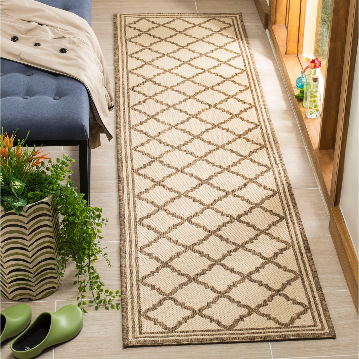 SAFAVIEH Linden Carolynn Indoor/ Outdoor Patio Backyard Rug