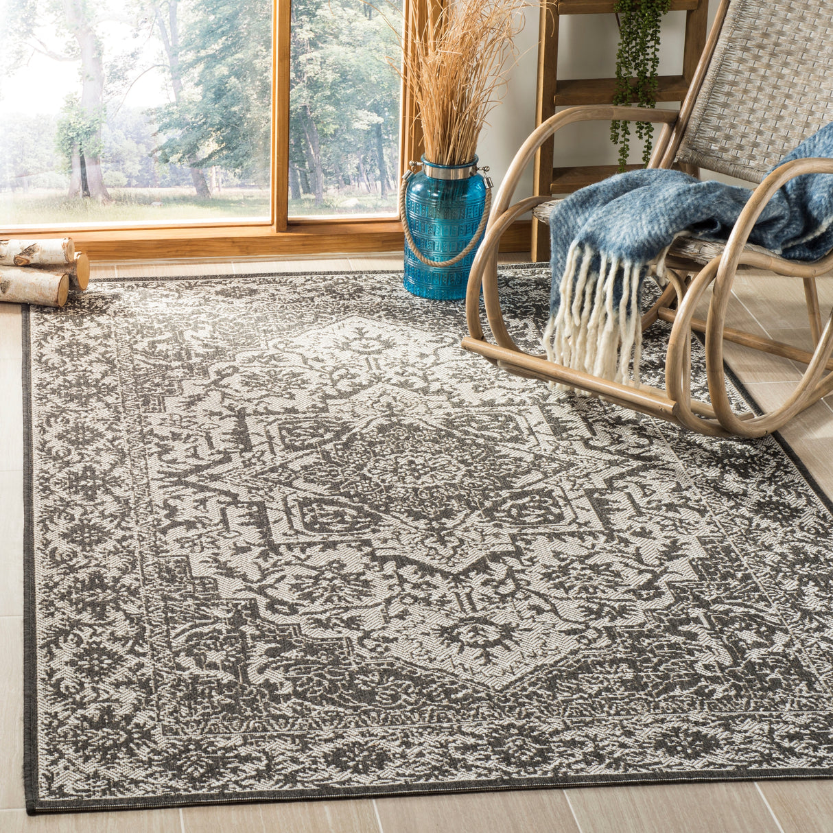 SAFAVIEH Linden Karol Indoor/ Outdoor Waterproof Patio Backyard Rug