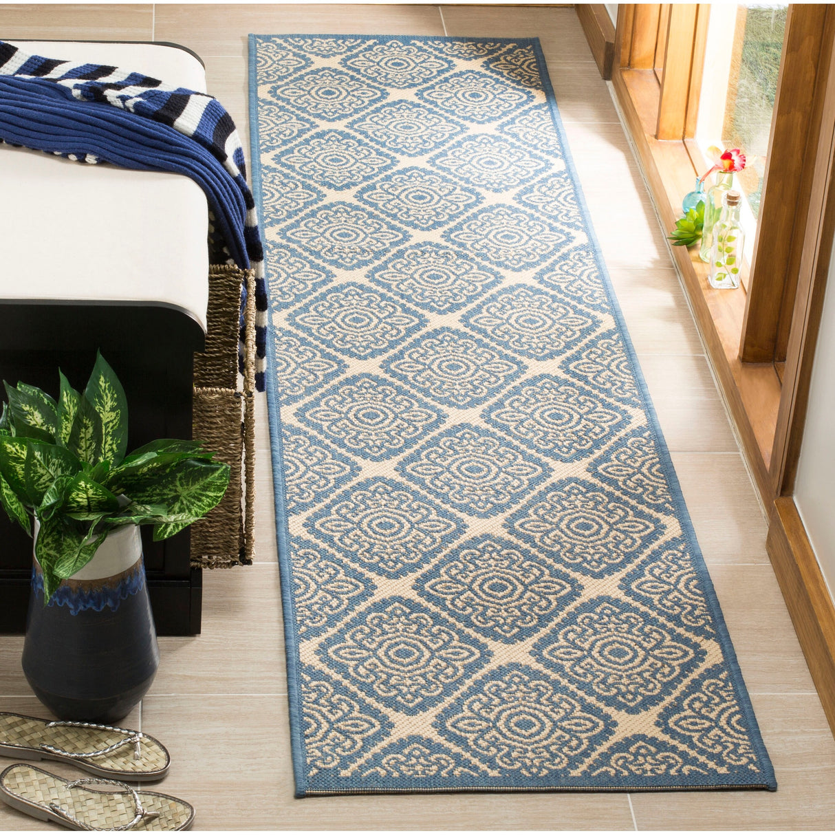 SAFAVIEH Linden Sharron Indoor/ Outdoor Waterproof Patio Backyard Rug