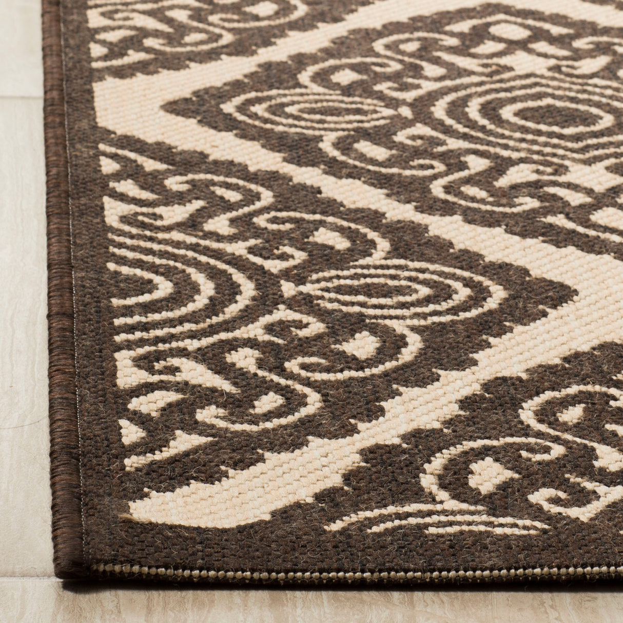 SAFAVIEH Linden Sharron Indoor/ Outdoor Waterproof Patio Backyard Rug