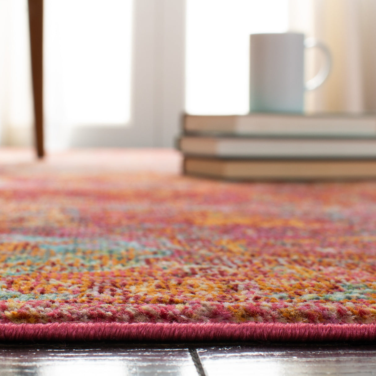 SAFAVIEH Luxor Janelle Modern Overdyed Distressed Fuchsia/ Gold Rug