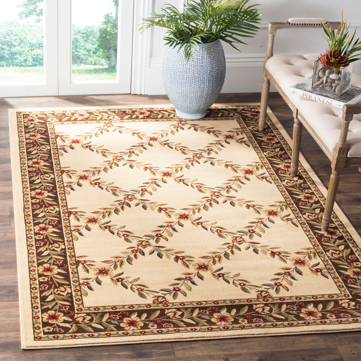 SAFAVIEH Lyndhurst Arenda Traditional Oriental Trellis Rug