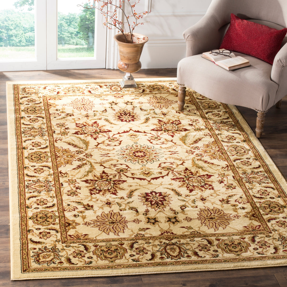 SAFAVIEH Lyndhurst Barbla Traditional Oriental Rug