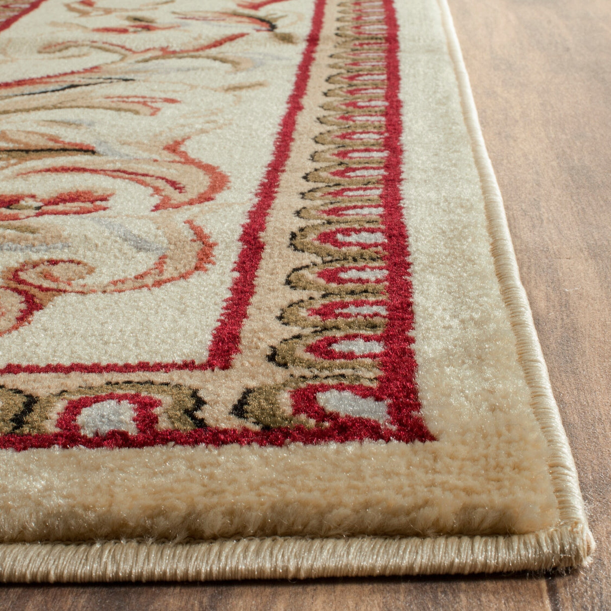 SAFAVIEH Lyndhurst Charlsie Traditional Oriental Rug