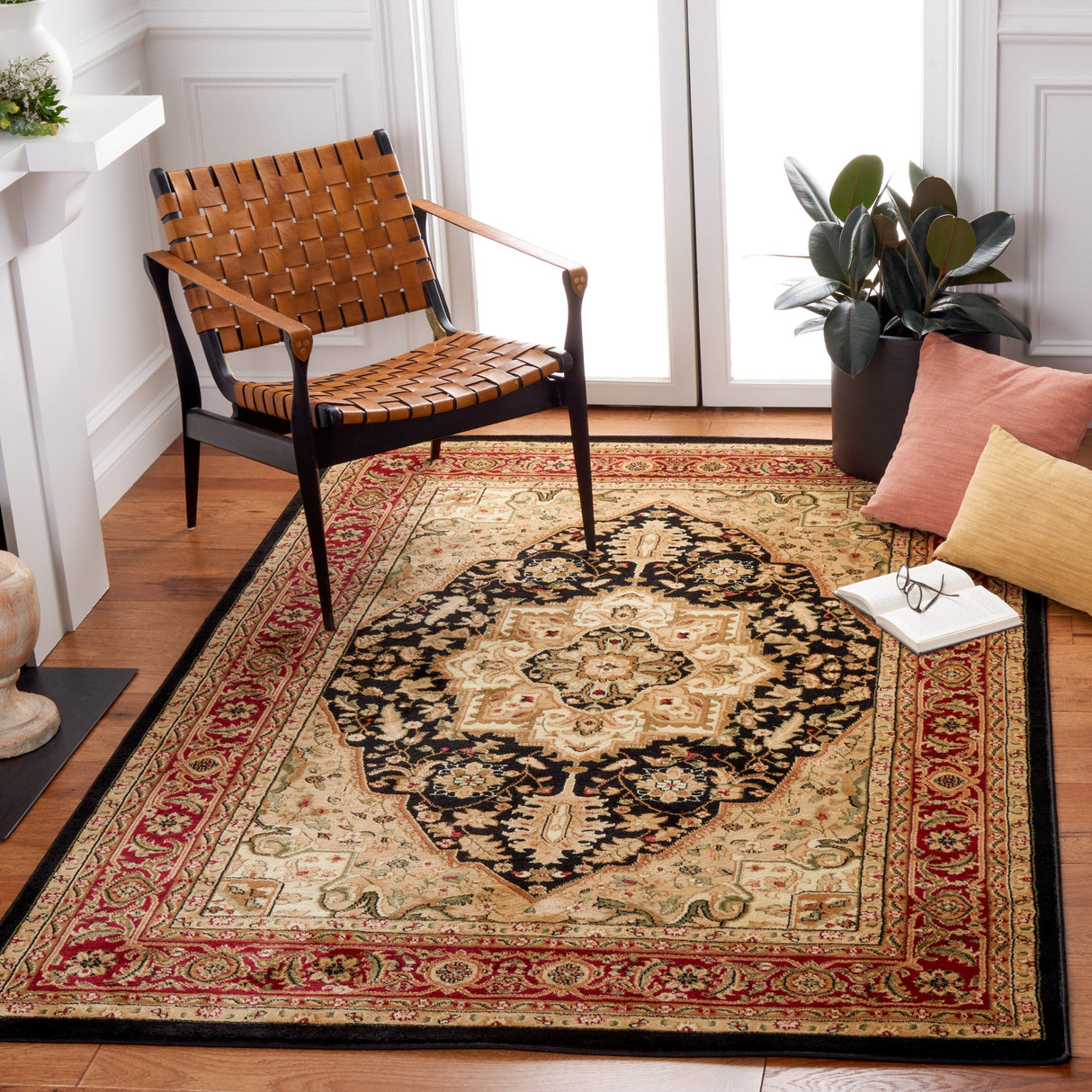 SAFAVIEH Lyndhurst Laquita Traditional Oriental Medallion Rug