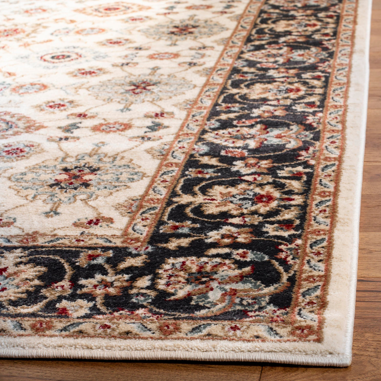 SAFAVIEH Lyndhurst Marylin Traditional Oriental Rug