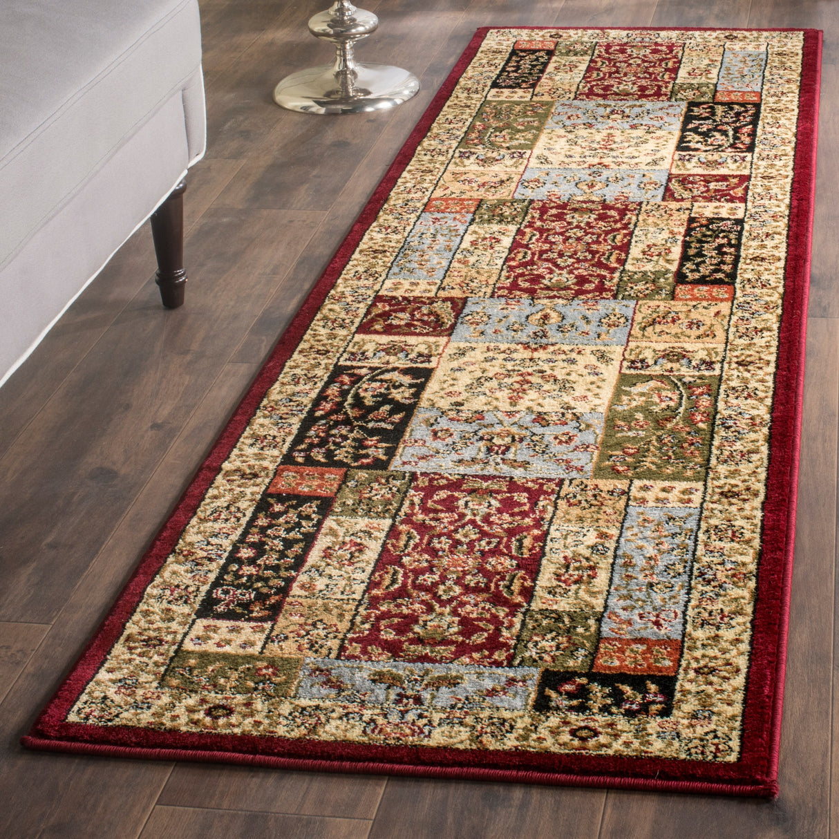 SAFAVIEH Lyndhurst Mitzi Traditional Oriental Rug