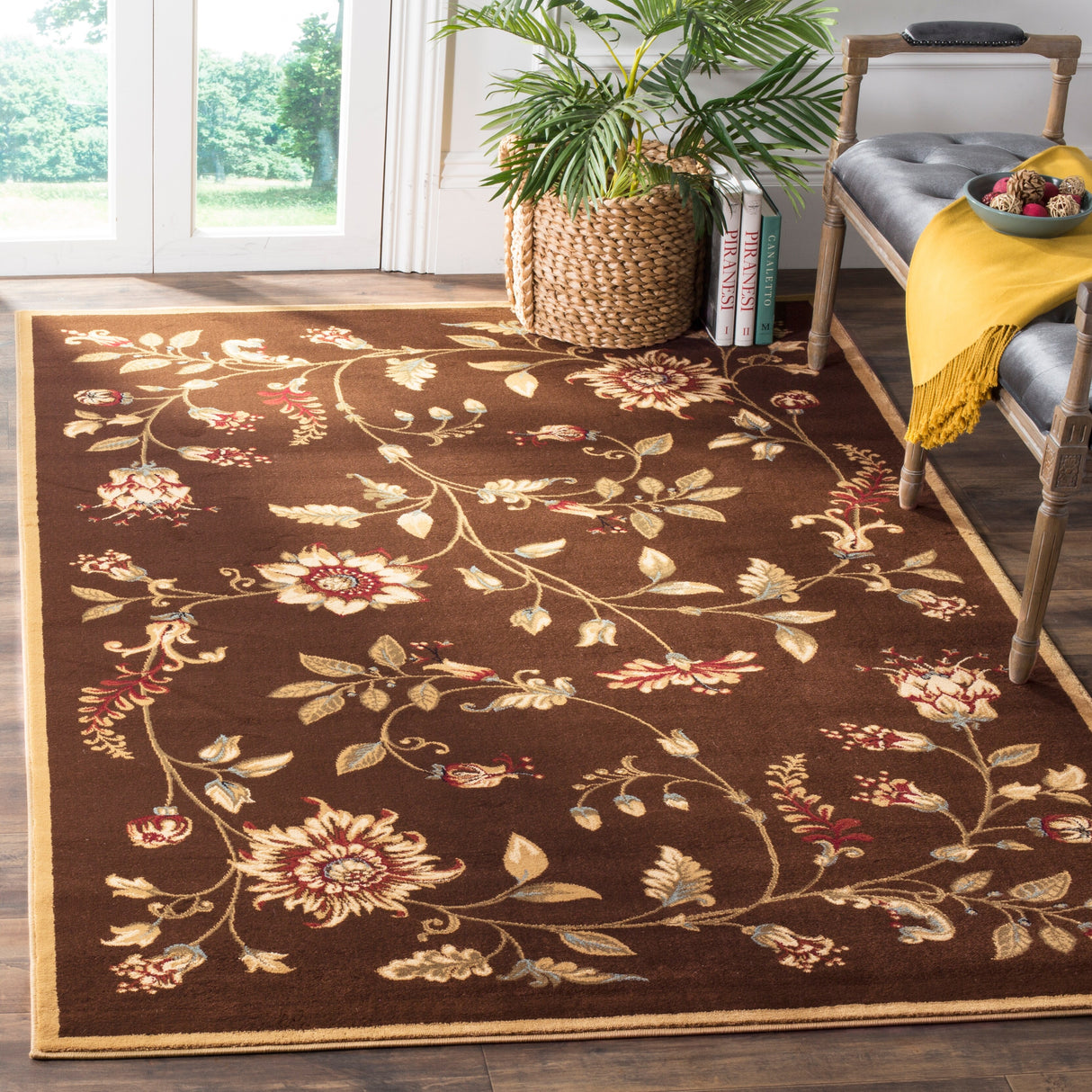 SAFAVIEH Lyndhurst Nazaria Traditional Floral Rug