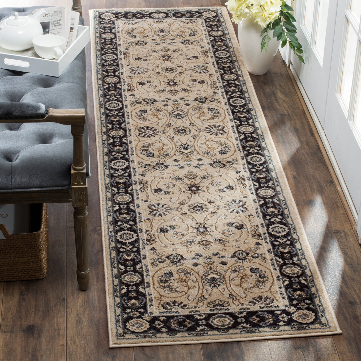 SAFAVIEH Lyndhurst Sydell Traditional Oriental Rug