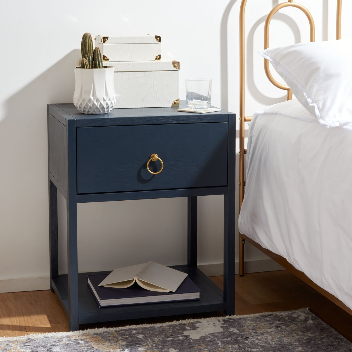 SAFAVIEH Maci 1-Drawer 1-Shelf Accent Table Nightstand