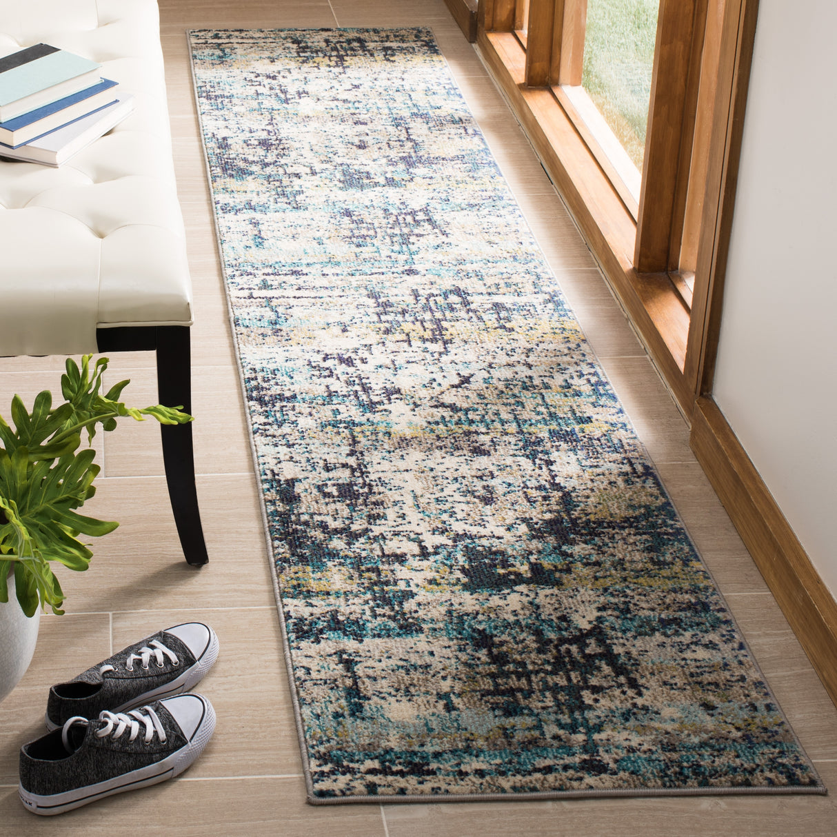 SAFAVIEH Madison Evangelina Modern Abstract Rug