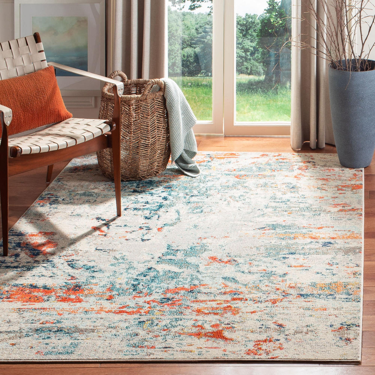 SAFAVIEH Madison Ladonna Modern Abstract Rug