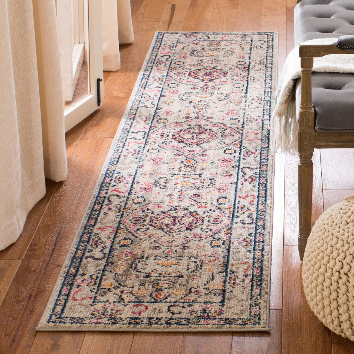 SAFAVIEH Madison Willodean Boho Oriental Distressed Rug