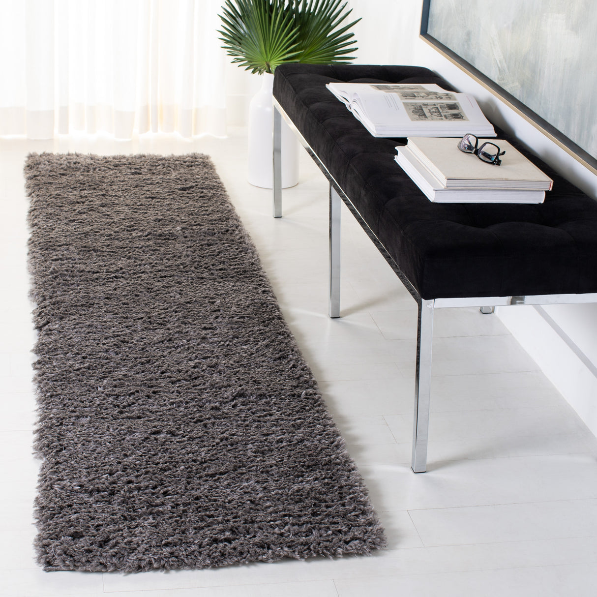 SAFAVIEH Madrid Shag Soledad Solid 2-inch Thick Rug