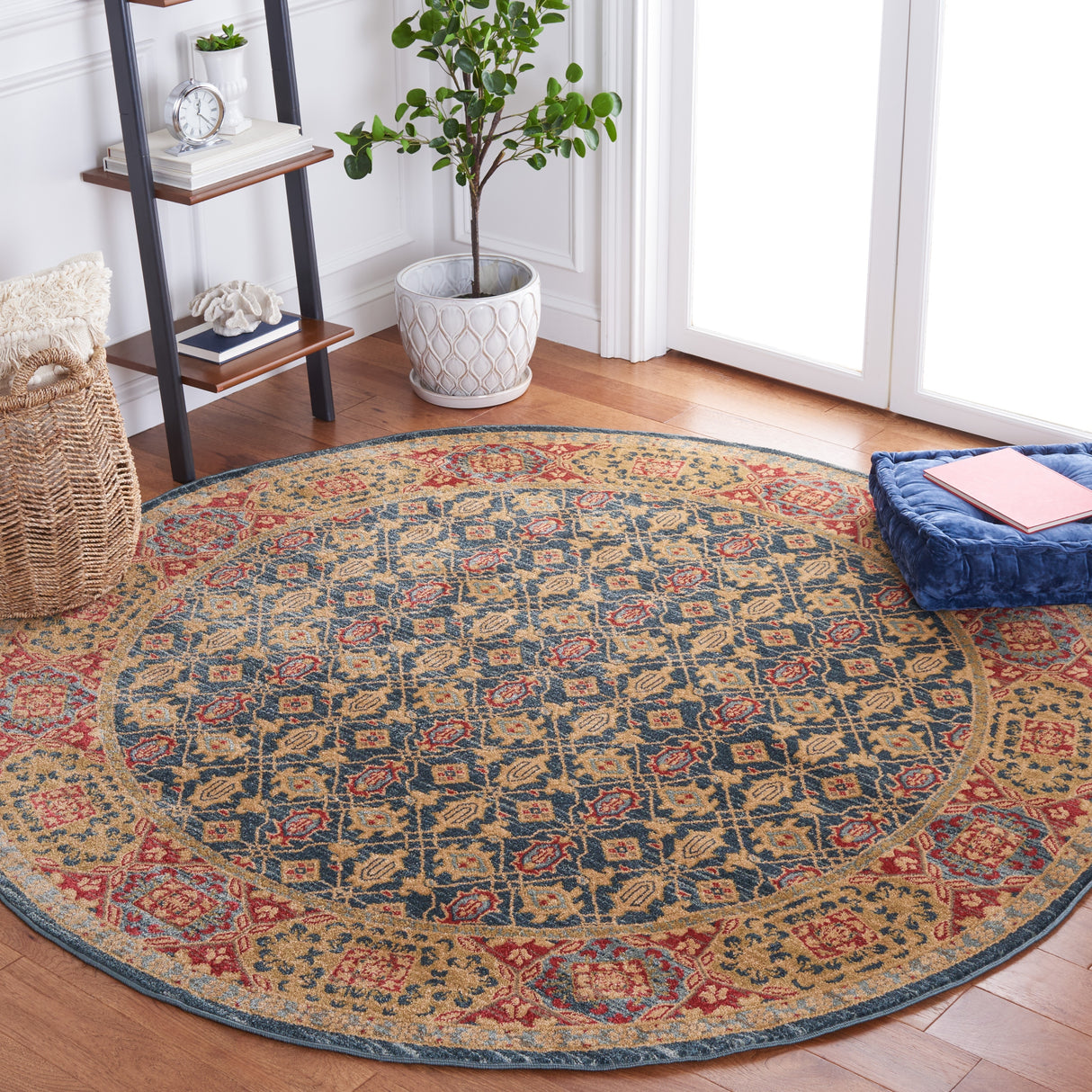 SAFAVIEH Mahal Felipa Traditional Oriental Rug