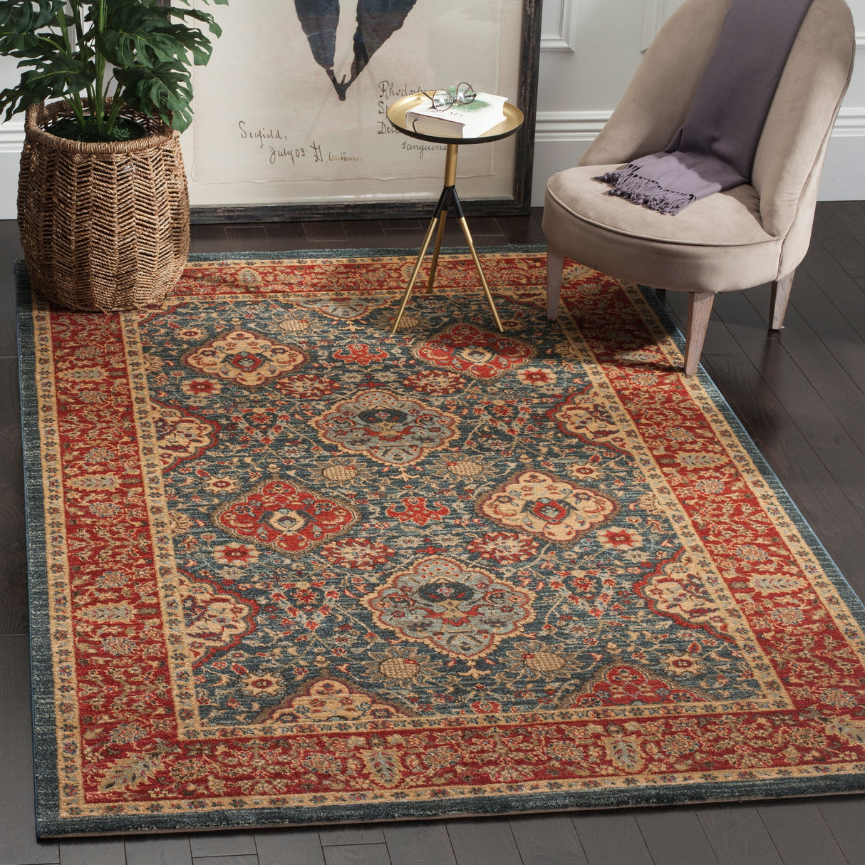 SAFAVIEH Mahal Jacquelyn Traditional Oriental Rug