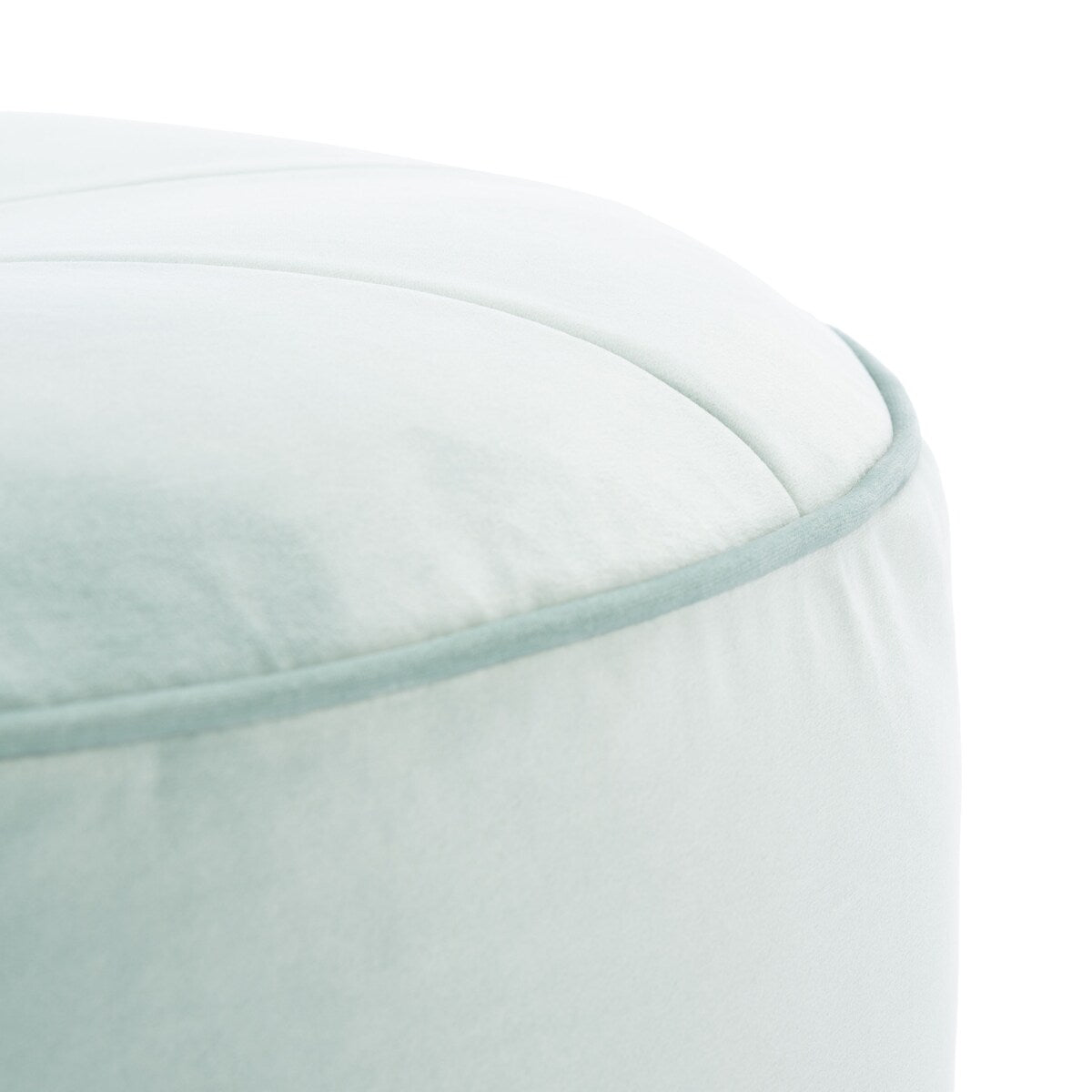 SAFAVIEH Maia Round Velvet Pouf Ottoman