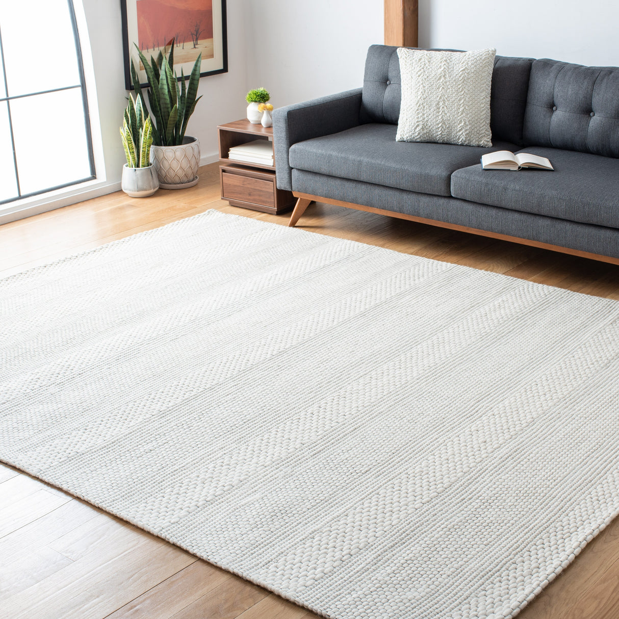 SAFAVIEH Marbella Kevser Wool Rug