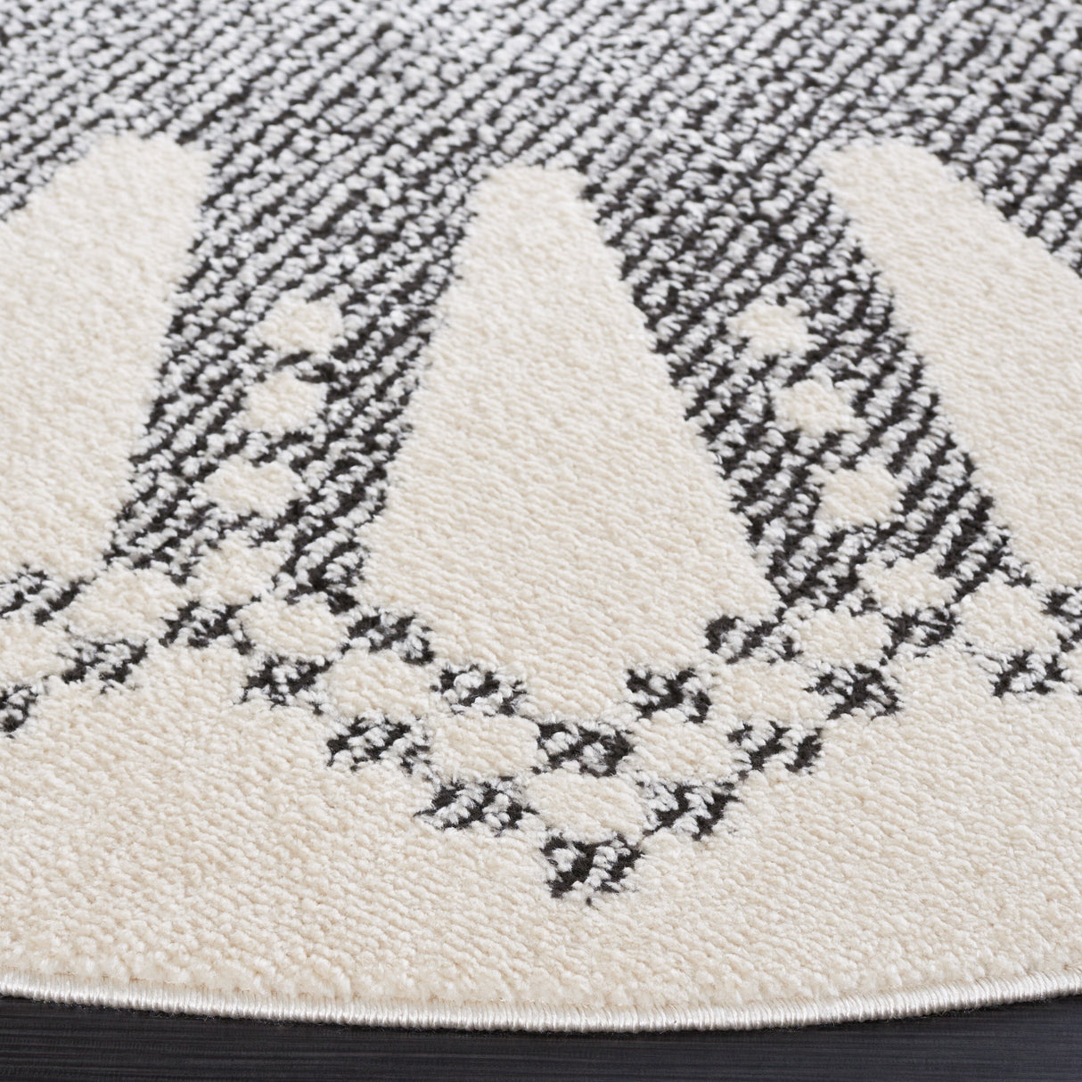 SAFAVIEH Melody Earlene Scandinavian Rug