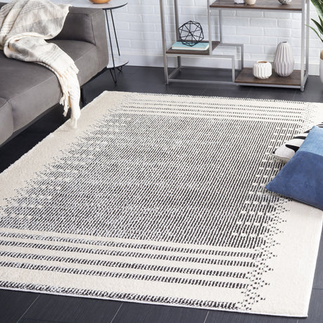 SAFAVIEH Melody Earlene Scandinavian Rug