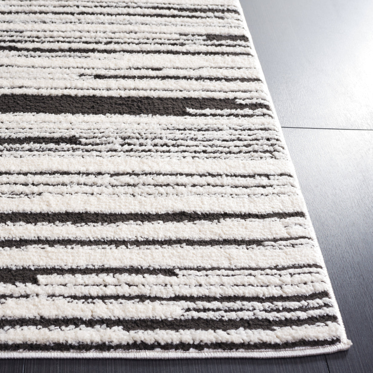 SAFAVIEH Melody Samire Stripe Rug