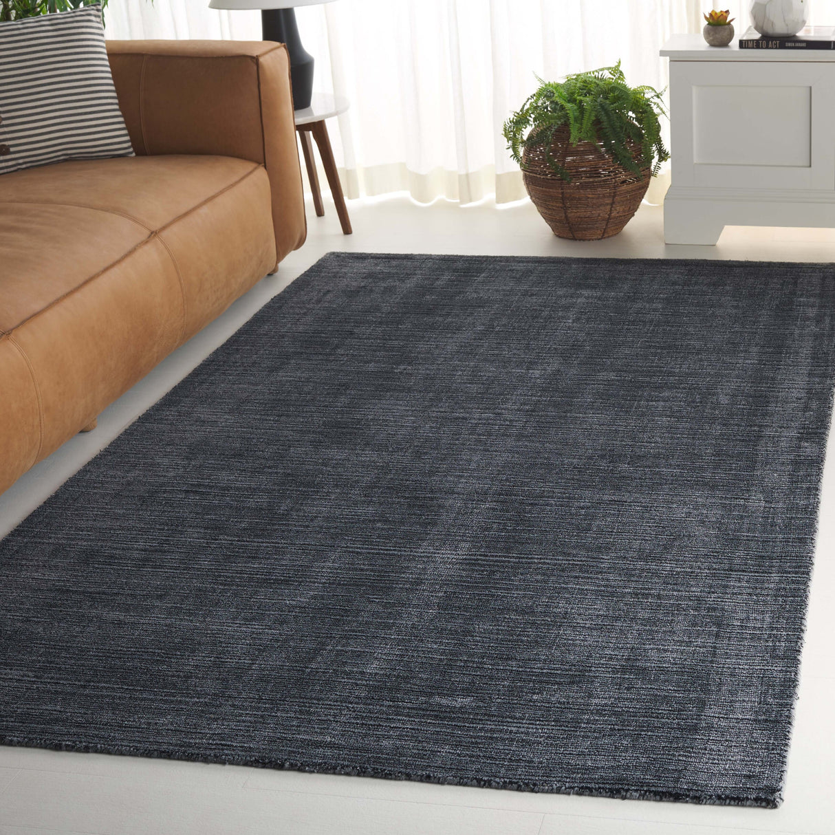 SAFAVIEH Mirage Mihaila Contemporary Viscose Rug