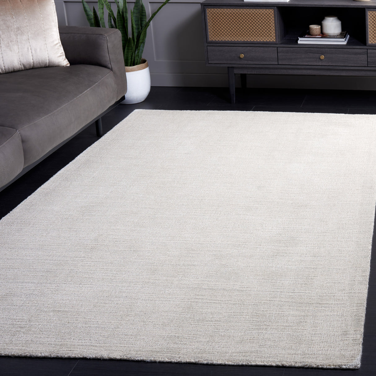 SAFAVIEH Mirage Mihaila Contemporary Viscose Rug