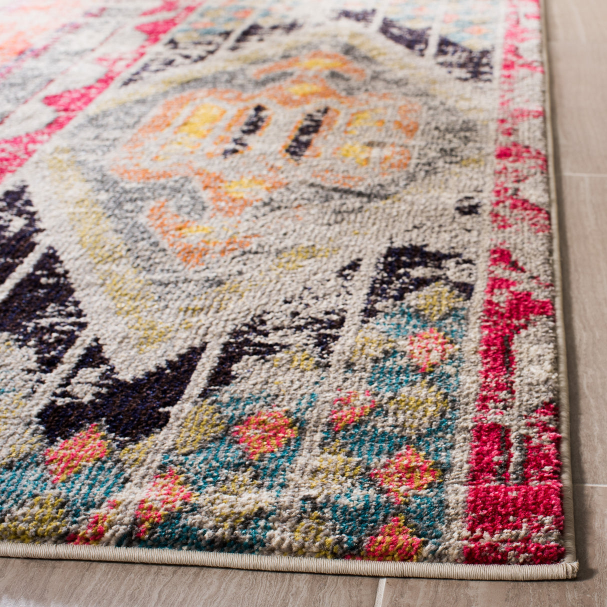 SAFAVIEH Monaco Brunhildis Distressed Boho Rug