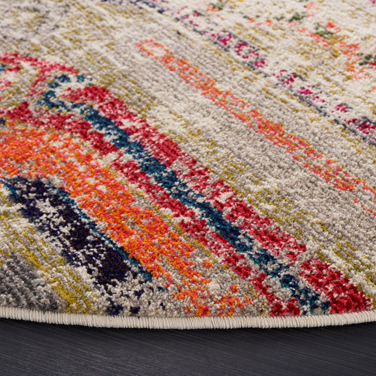 SAFAVIEH Monaco Brunhildis Distressed Boho Rug