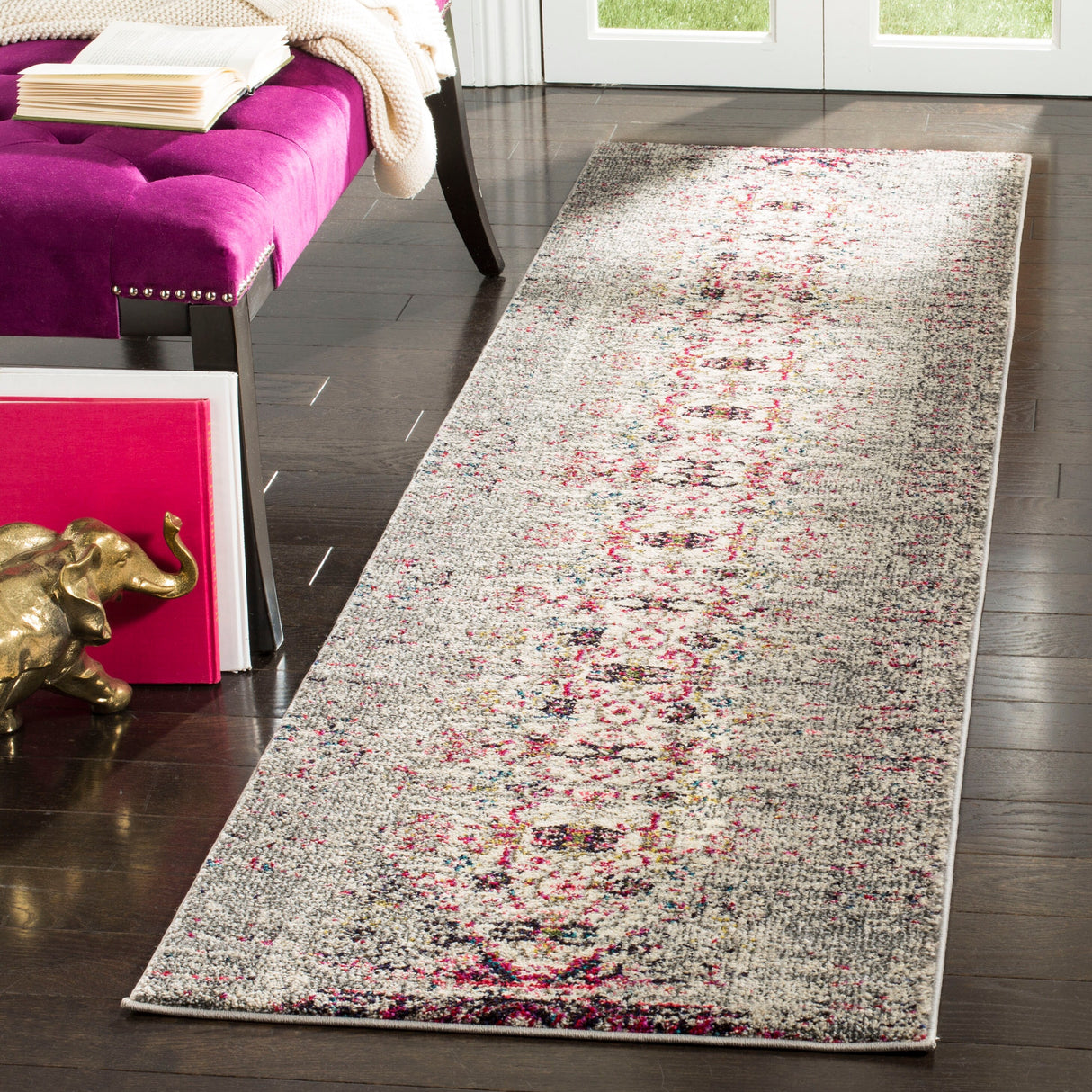 SAFAVIEH Monaco Iginia Distressed Boho Rug