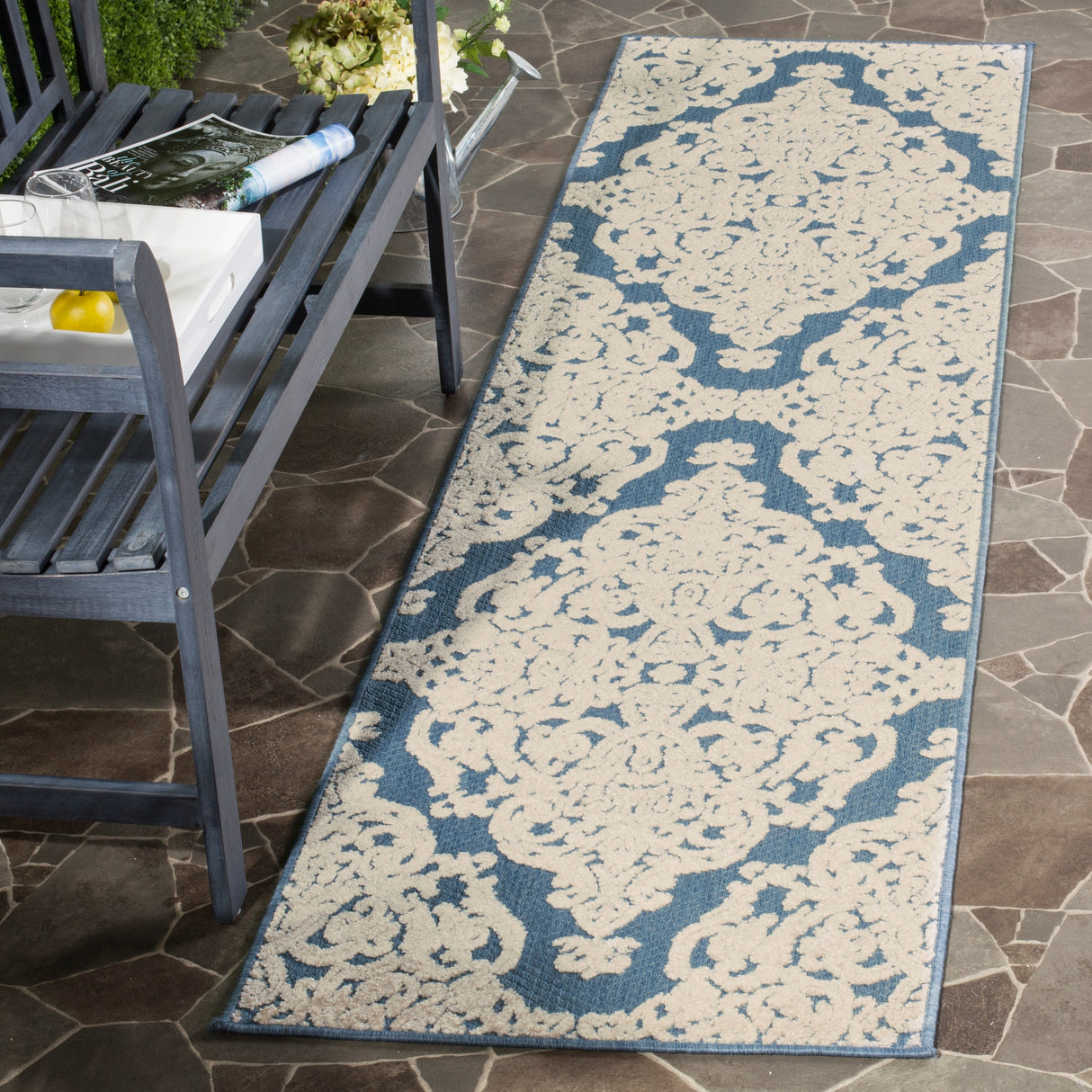 SAFAVIEH Monroe Theola Modern Indoor/ Outdoor Waterproof Rug