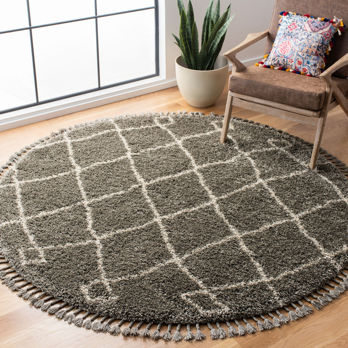 SAFAVIEH Moroccan Fringe Shag Blagorodna 2-inch Thick Rug