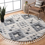 SAFAVIEH Moroccan Tassel Shag Delores 2-inch Thick Rug