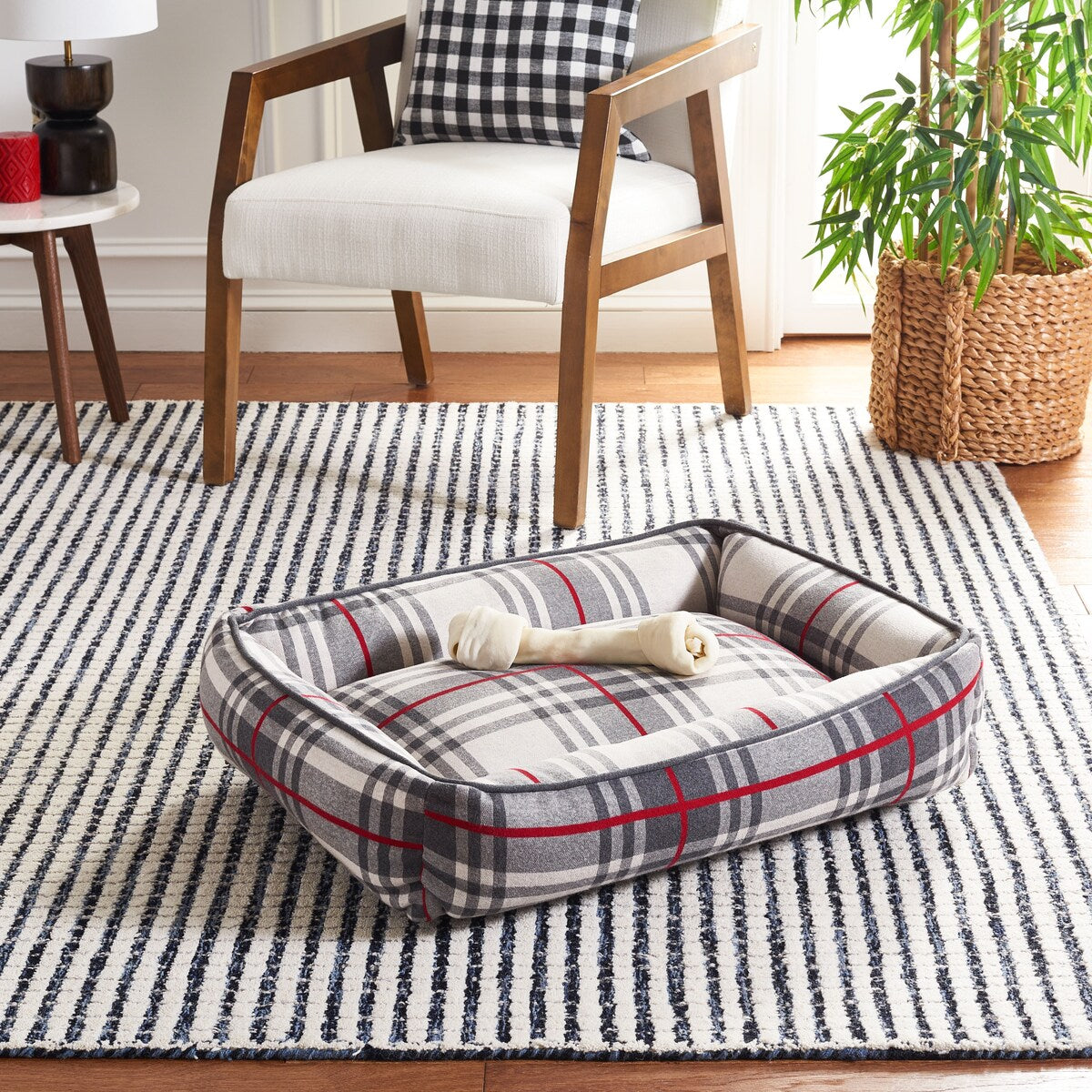 SAFAVIEH Mylee Dog Bed