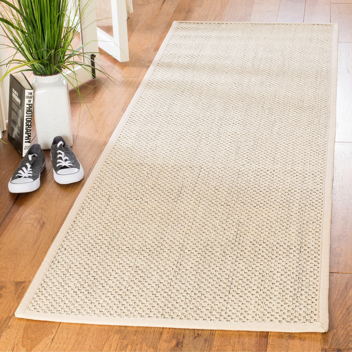 SAFAVIEH Natural Fiber Consuelo Seagrass Rug