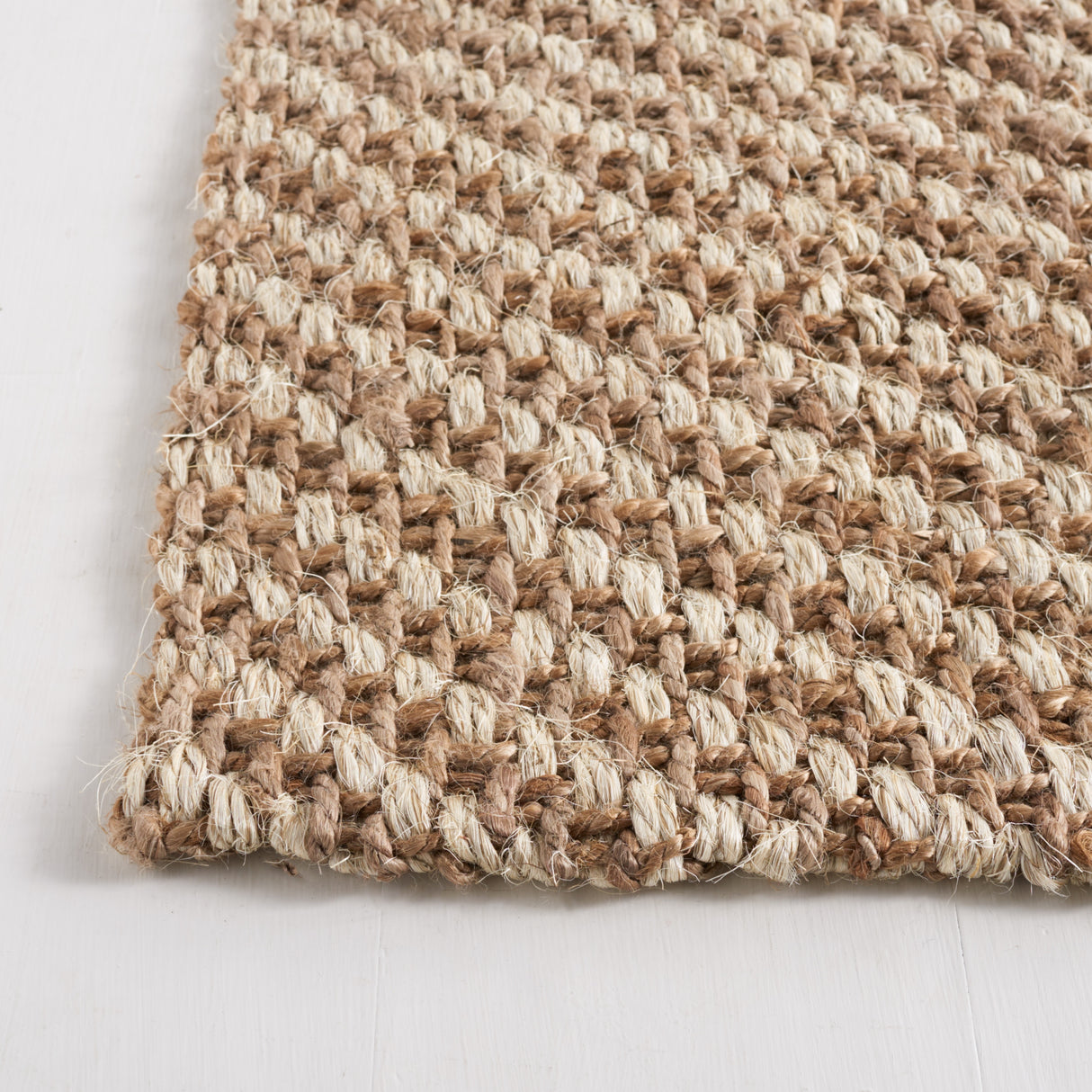 SAFAVIEH Natural Fiber Freeda Jute Rug