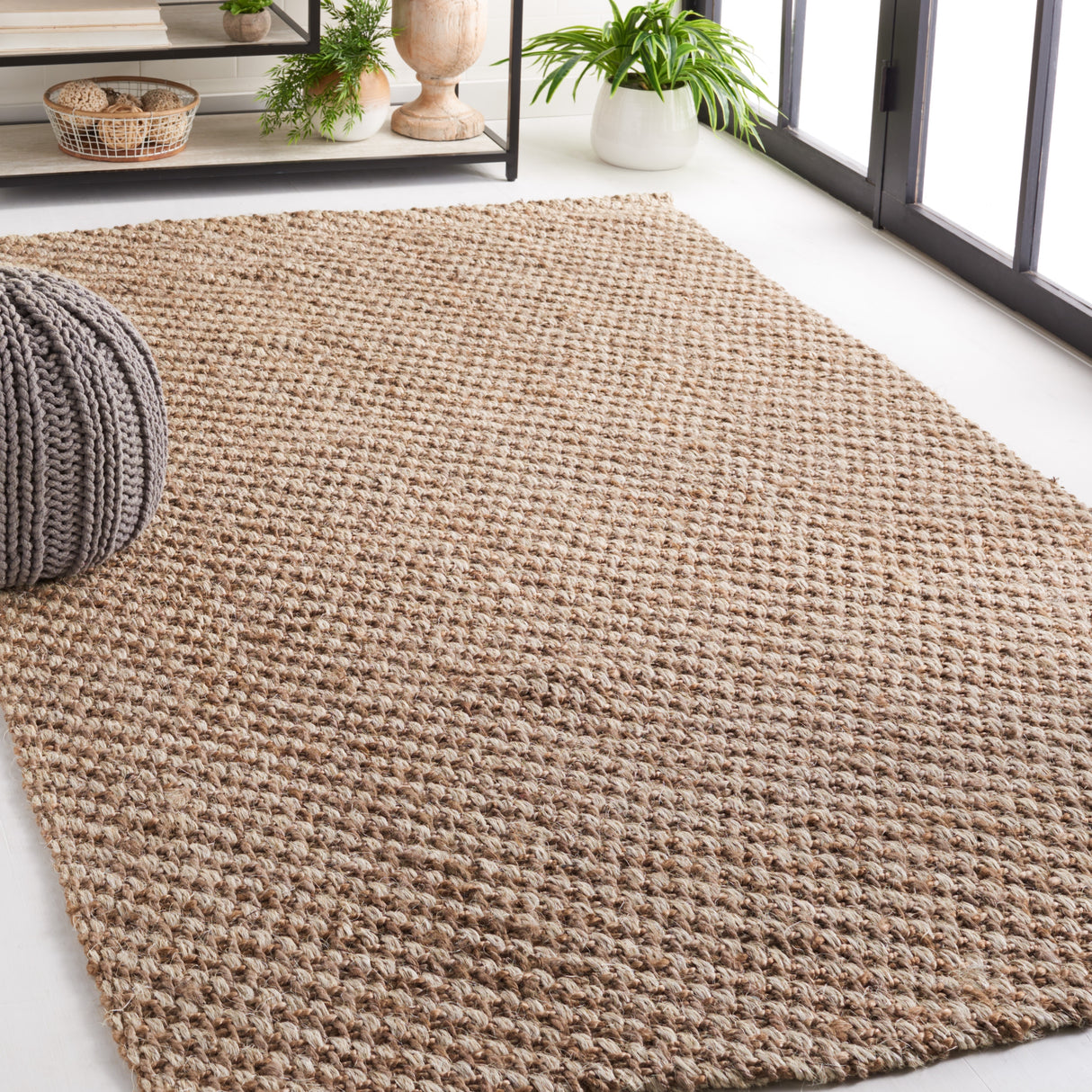 SAFAVIEH Natural Fiber Freeda Jute Rug