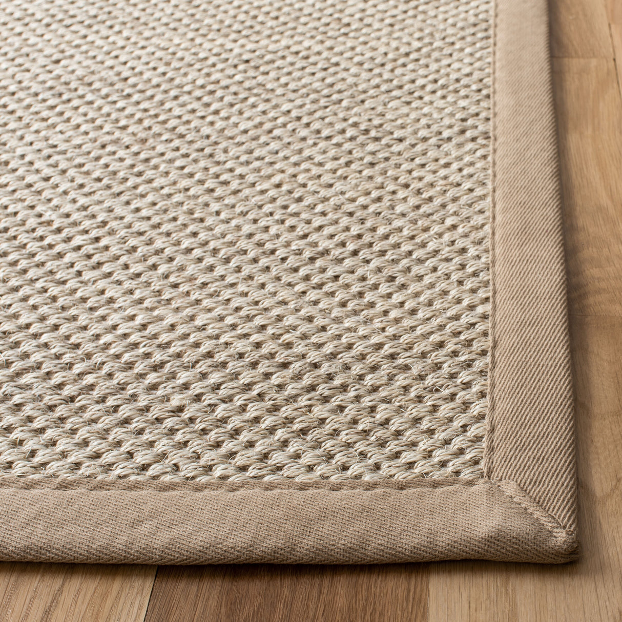 SAFAVIEH Natural Fiber Lorine Casual Border Sisal Rug