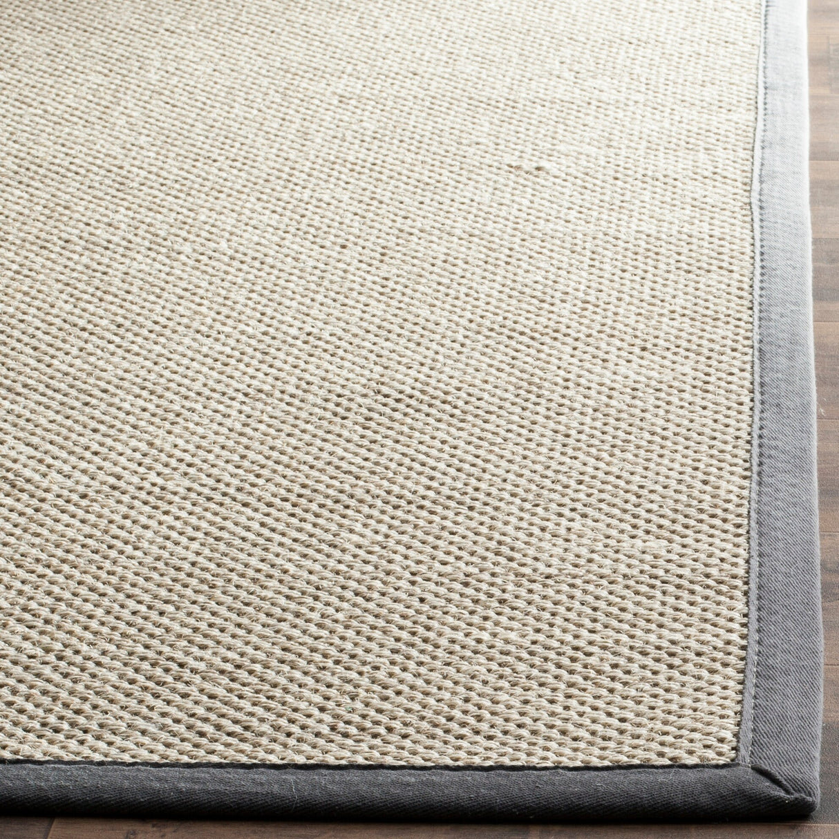 SAFAVIEH Natural Fiber Lorine Casual Border Sisal Rug