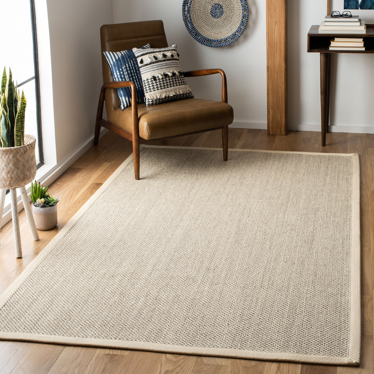 SAFAVIEH Natural Fiber Lorine Casual Border Sisal Rug