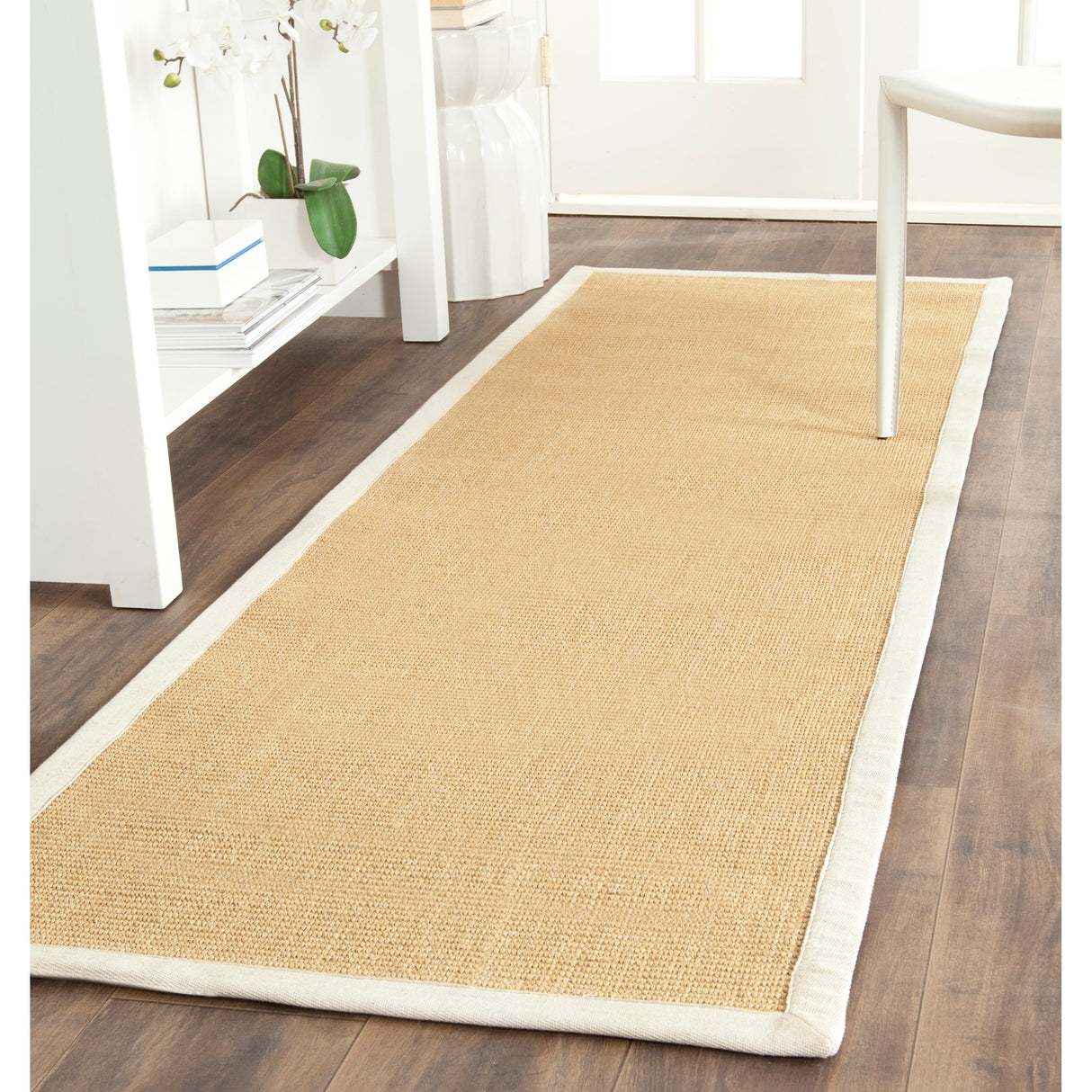 SAFAVIEH Natural Fiber Madelyn Border Sisal Rug