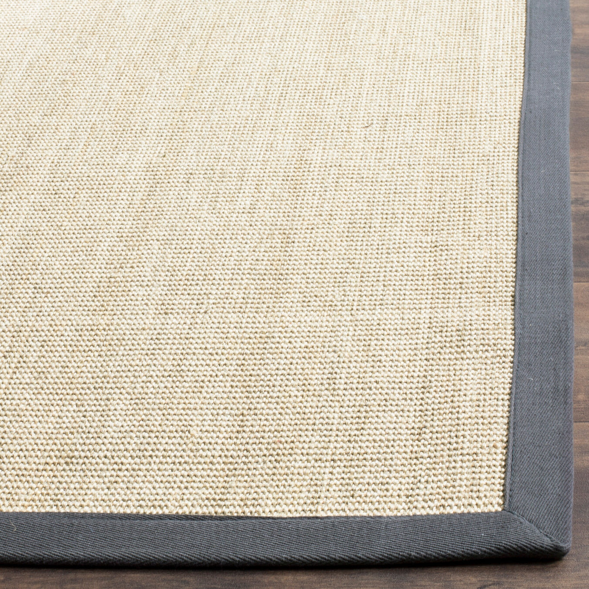 SAFAVIEH Natural Fiber Madelyn Border Sisal Rug