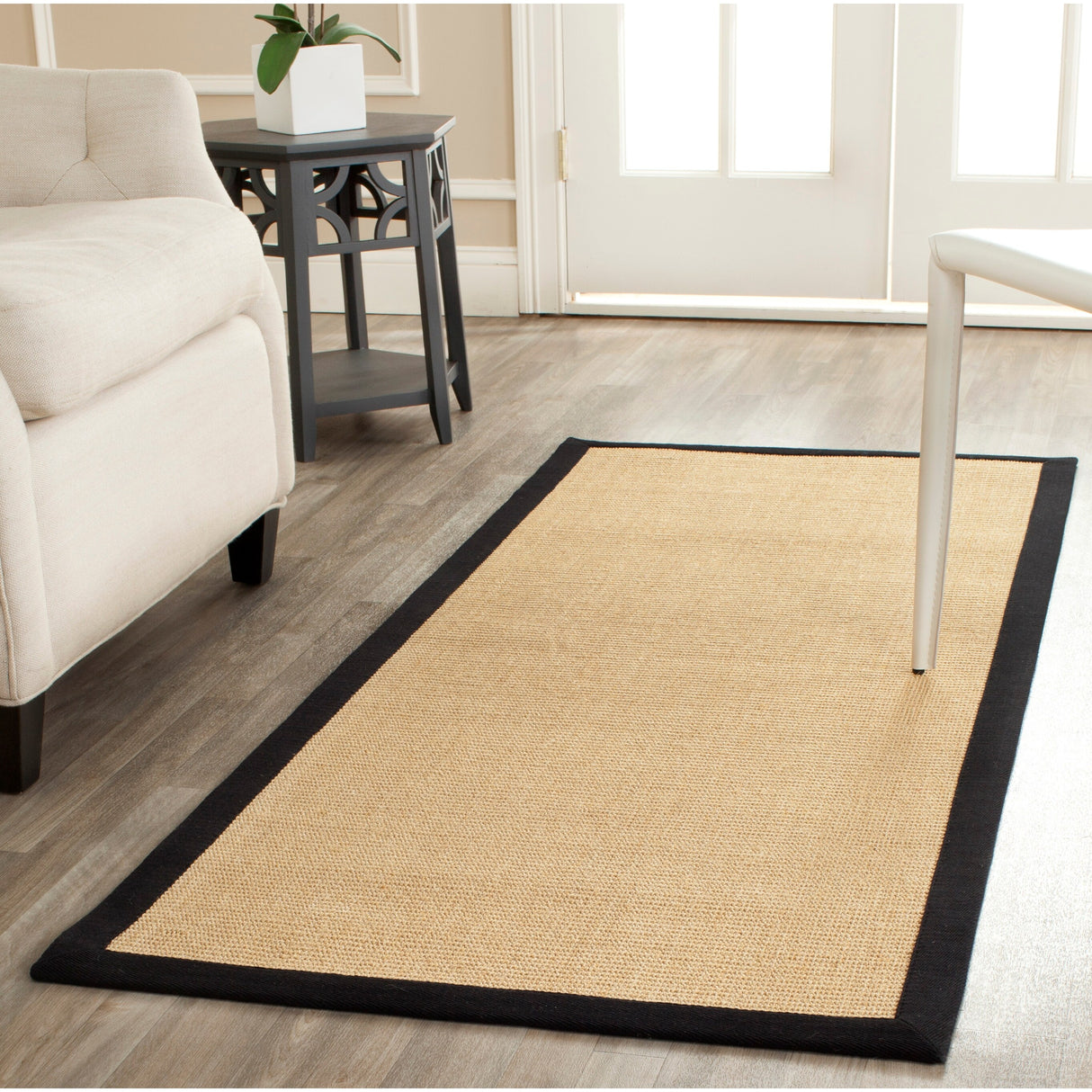 SAFAVIEH Natural Fiber Madelyn Border Sisal Rug