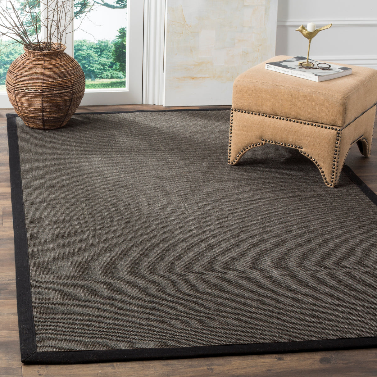 SAFAVIEH Natural Fiber Madelyn Border Sisal Rug