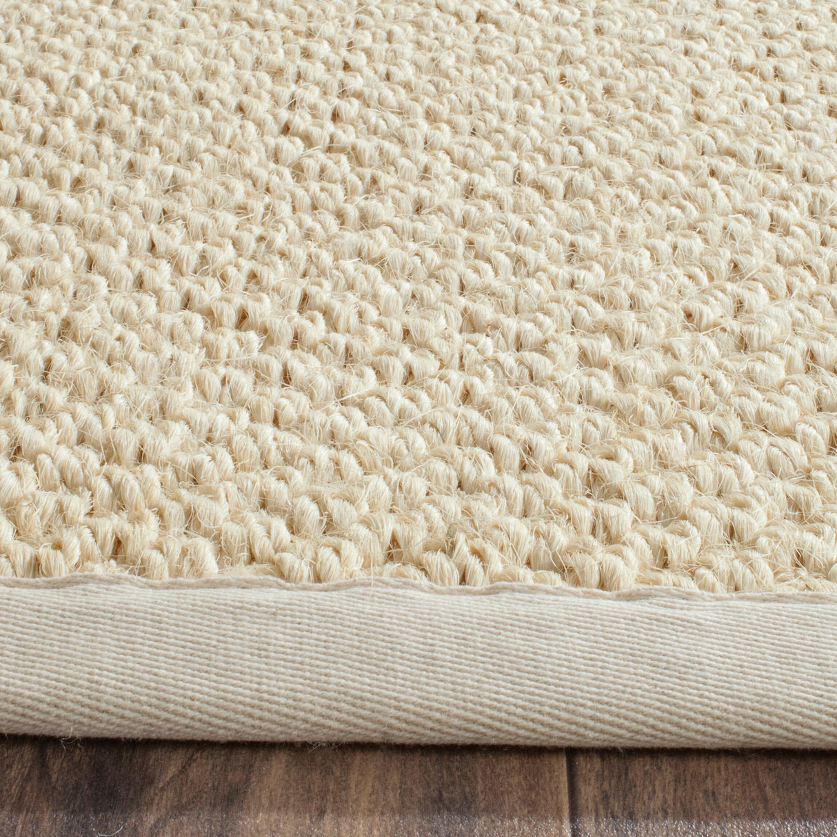 SAFAVIEH Natural Fiber Mira Giesela Sisal Rug