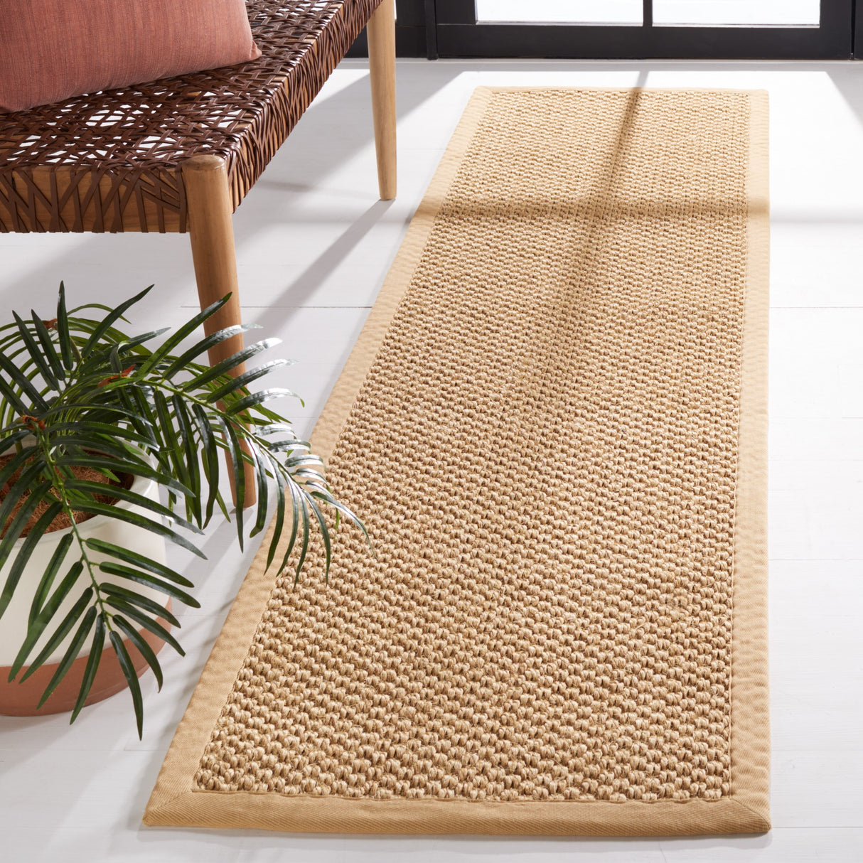 SAFAVIEH Natural Fiber Mira Giesela Sisal Rug