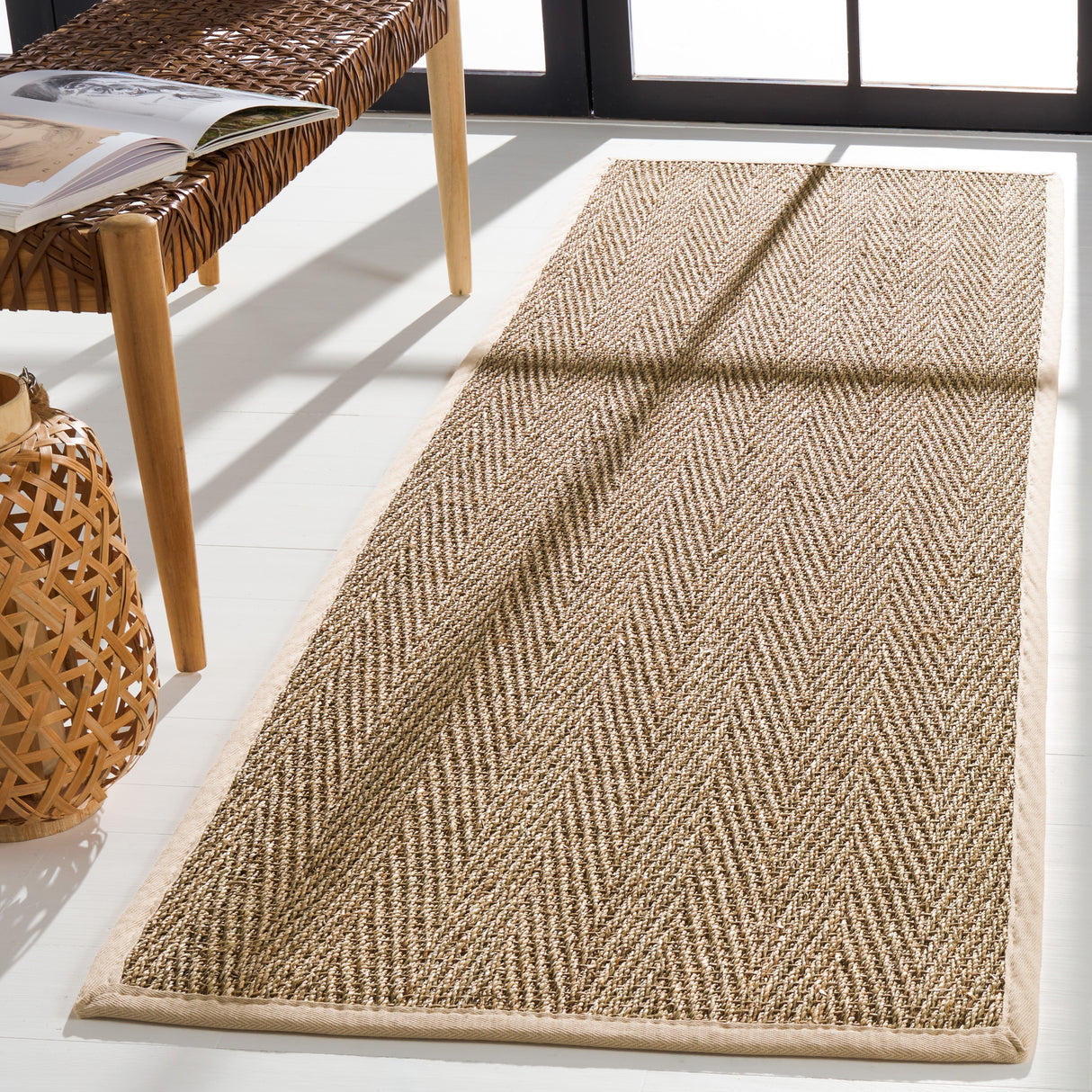 SAFAVIEH Natural Fiber Trilby Herringbone Seagrass Rug